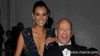 Bruce Willis' tender birthday kisses to wife Emma Heming as he battles aphasia - Marca English