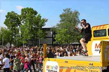 Eric Gauthier in Nellingen - Star-Choreograf macht Schülern Beine - esslinger-zeitung.de