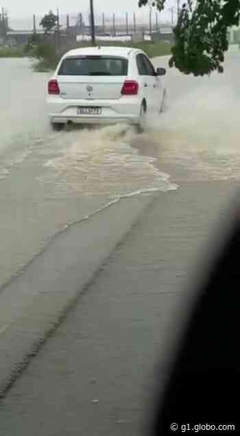 Chuvas deixam famílias desalojadas na cidade de Porto Calvo, AL - g1.globo.com