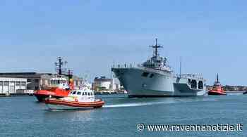 Nave "San Marco" della Marina Militare ormeggiata nel Porto di Ravenna: visita istituzionale alla Direzione Marittima ER - ravennanotizie.it