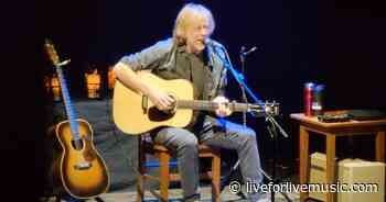 Trey Anastasio Delivers Slow "Maze" At Solo Acoustic Show In Cincinnati [Videos] - Live for Live Music