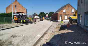 Kruispunt in Heultjedorp enkele weken vroeger dan verwacht weer open - Het Laatste Nieuws