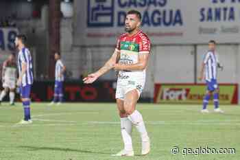 Lucas Silva acerta com clube do futebol asiático e deixa o Brusque - Globo