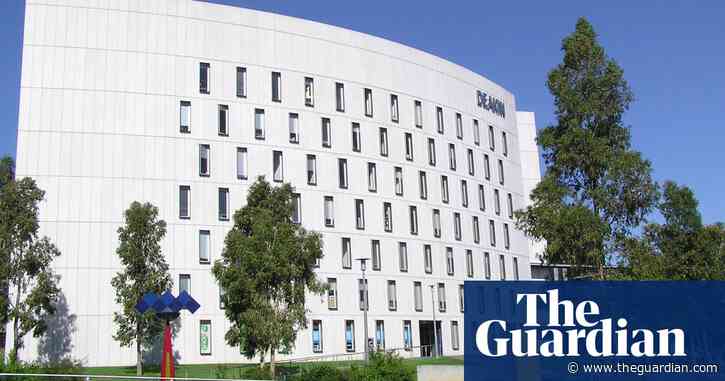 Union launches dispute with Deakin University over payments for casuals