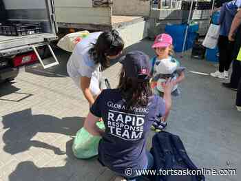 Fort Saskatchewan woman brings joy and teddy bears to refugees overseas - FortSaskOnline.com