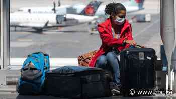 Airlines, Ottawa and unions blamed for travel delays - CBC.ca