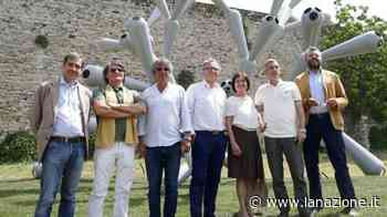 Dai fusi il futuro: svelata Spindles L’opera modulare davanti alle mura - LA NAZIONE