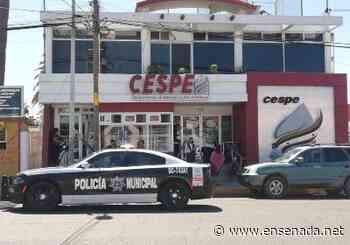 Ciudadanos tomaron instalaciones de la CESPE - Ensenada.net