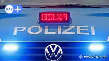Barsinghausen: 19-Jährige missachtet auf B65 bei Bantorf Rotlicht und verursacht vor Auffahrt zur A2 Unfall mit hohem Sachschaden - HAZ