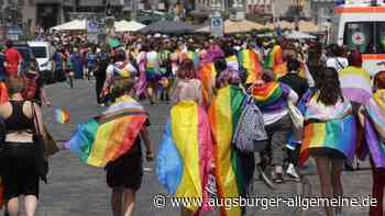 Teilnehmer sollen nach CSD-Parade in Augsburg verprügelt worden sein