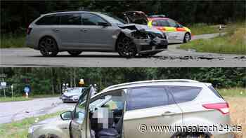 Zusammenstoß mit Skoda schleudert Ford in Getreidefeld – Rettungskräfte im Einsatz