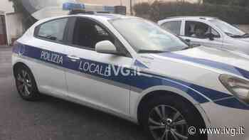 Albenga, conducente di un’auto si allontana dopo lo scontro con una moto: indaga la polizia locale - IVG.it