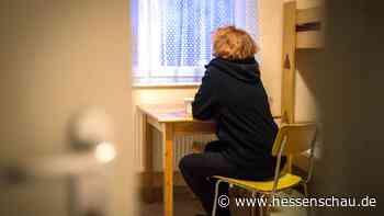 Personal- und Finanznöte: In hessischen Frauenhäusern fehlen hunderte Plätze - hessenschau.de