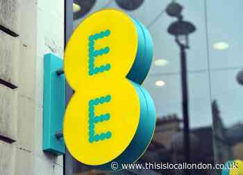 Is EE down? Problems with data outage, phone signal and what is error 38 - how to fix