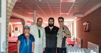 Driehonderdtal wandelaars en lopers trotseren hitte op allereerste City Run in Boom - Het Laatste Nieuws