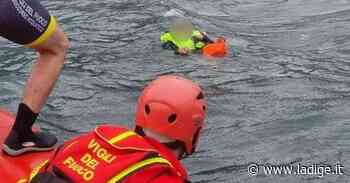 Si rovescia il catamarano, una persona salvata a Torbole - l'Adige