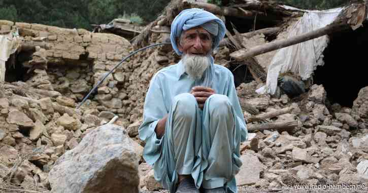 Mindestens 1000 Tote nach Beben in Afghanistan
