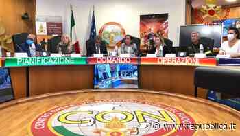 Erba tagliata, tende da sole richiudibili e auto parcheggiata in garage: il vademecum per prevenire gli incen… - la Repubblica