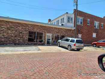 M’Axe Throw House Is Open in Fort Scott - FortScott.Biz