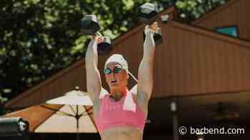 Tia-Clair Toomey Burns Nearly 1,500 Calories Per Day During Her Training Sessions - BarBend