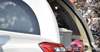 Funerali Elena, l'arrivo del piccolo feretro in cattedrale a Catania - La Sicilia