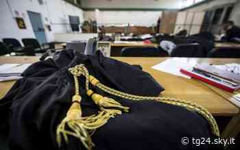Catania, urina nell’armadio del tribunale: giudice lo usava come bagno durante Covid - Sky Tg24