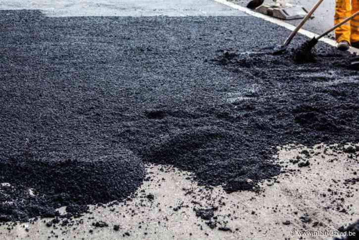 Asfalteringswerken in Hondekerkhofstraat, Oude Diksmuidse Boterweg en Pittemstraat