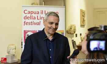 "L'equazione del cuore": Maurizio De Giovanni al Capua il Luogo della Lingua Festival (videointervista) | - CasertaWeb