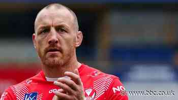 Super League: St Helens 26-18 Hull KR - James Roby breaks Super League appearance record - BBC