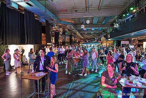 Eurowings Discover: Gute Stimmung beim „Night Market“