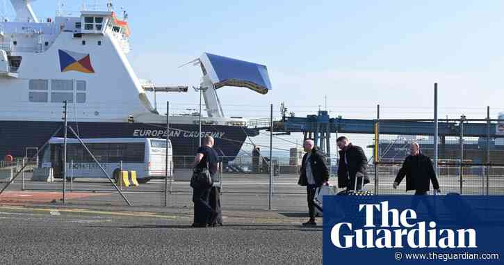 Ministers press on with ‘cynical’ plan to let agency staff replace striking workers