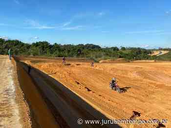 Em Cruzeiro do Sul, Deracre conclui pista de motocross da Expoacre Juruá - Jurua em Tempo