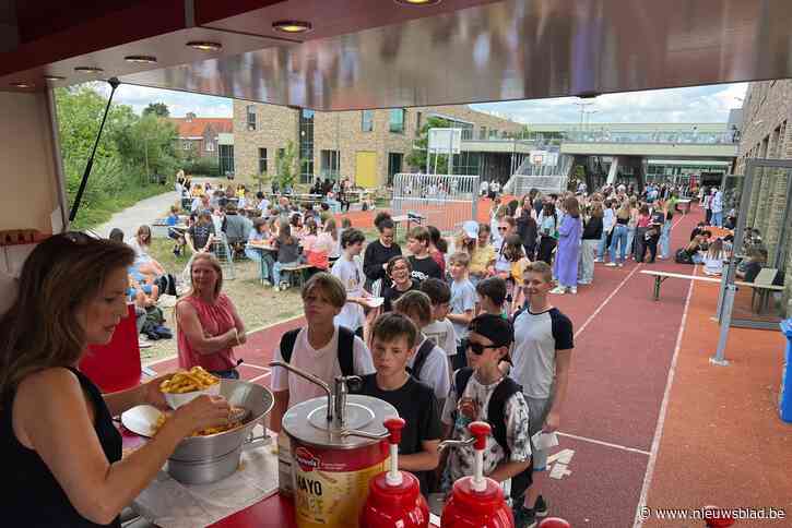 Iep iep hoera voor de Ieperstraat