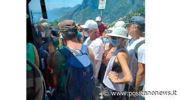 Positano, carente il servizio di trasporto pubblico per le frazioni. Necessarie più corse per evitare affollamenti - Positanonews - Positanonews