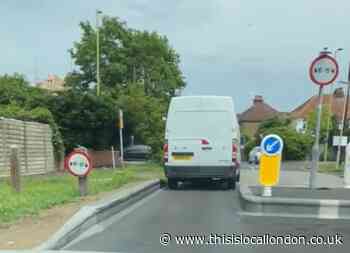 'Idiotic' Potters Bar width restriction slammed by driver