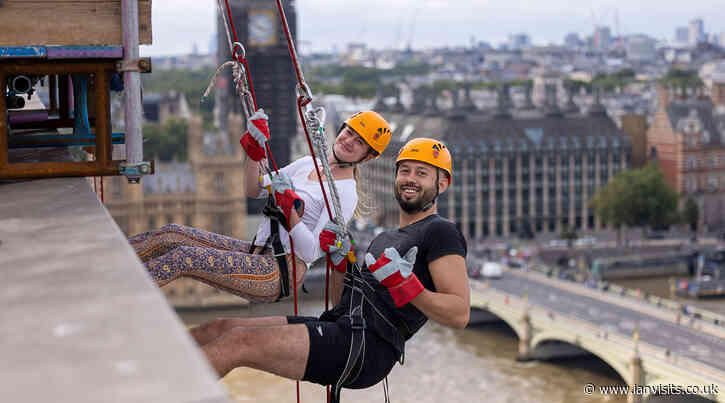 Abseil down the side of St Thomas’ Hospital
