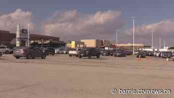 Toronto man arrested after explosive device goes off in Newmarket mall