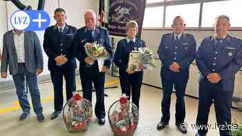 Regis-Breitingen: Neue Dienstgrade und Blumen bei der Feuerwehr - Leipziger Volkszeitung