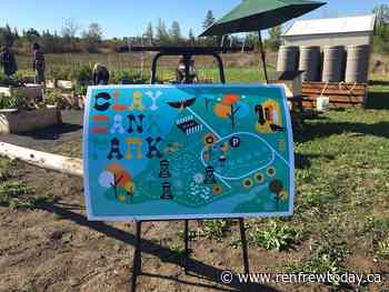 Isn't that just the bees knees? - renfrewtoday.ca