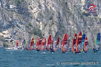Mondiale Formula Foil sul Garda - ventoevele.gazzetta.it