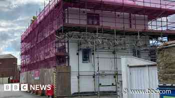 Truro homeless accommodation starts to take shape - bbc.com