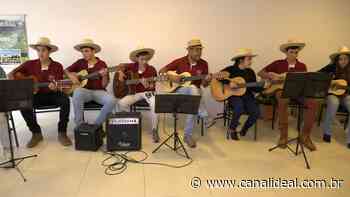 VÍDEO: Relembre a reportagem sobre a orquestra de viola caipira de Faxinal dos Guedes - Canal Ideal