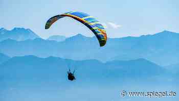 Von Windböe erfasst: Gleitschirmflieger verunglückt in den Alpen und stirbt - DER SPIEGEL