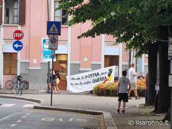 Saronno, assemblea contro la guerra davanti alla stazione - ilSaronno