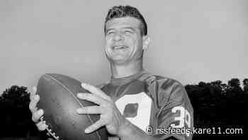 Hall of Fame NFL running back Hugh McElhenny dies at 93