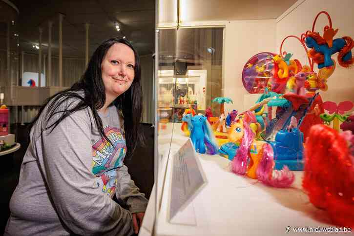 Verzamelaarster leent 400 ‘My Little Pony’s’ uit aan Speelgoedmuseum: “Ik ga zelf vaak langskomen, want ik kan ze niet missen”