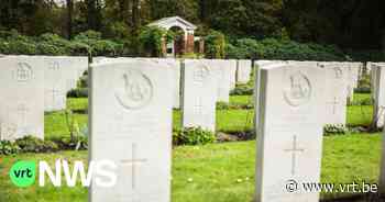 Britse militaire begraafplaats in Leopoldsburg krijgt luisterbank met verhalen over gesneuvelden - VRT NWS