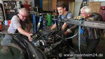 Wenn ein altes Auto zum Kunstwerk wird: Das steckt hinter dem Projekt aus Aibling