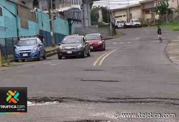 Carros sufren las consecuencias del pésimo estado de calle en Ipís - Teletica.com