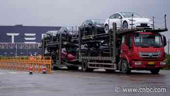 Citigroup raises global recession odds to 50% as consumer demand softens - CNBC